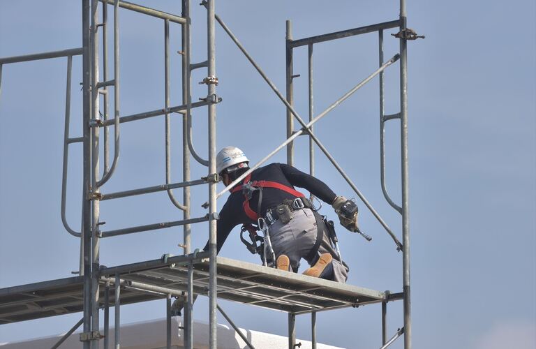 新たな正社員の従業員を募集しています | 市原市で建設の求人なら安心の福利厚生の株式会社新栄機工